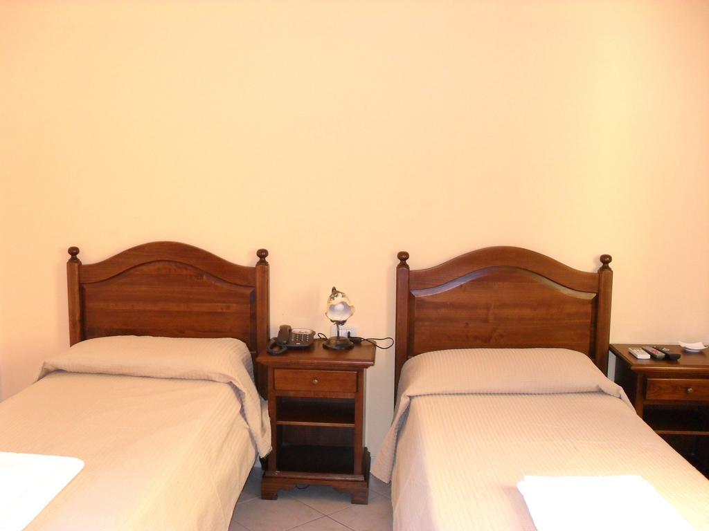 Hotel Piro Torrenova  Room photo