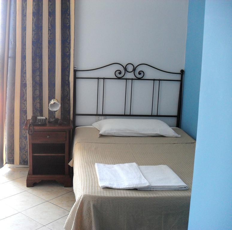 Hotel Piro Torrenova  Room photo