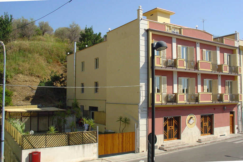 Hotel Piro Torrenova  Exterior photo